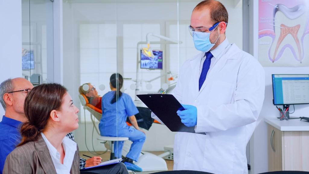 Top Features to Include in Your Dental Website for Saudi Arabian Patients